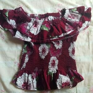 Cute crop top, perfect for summer time Size: xs